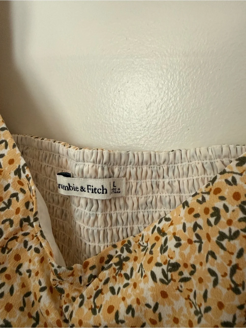 Abercrombie & Fitch Yellow Floral Sweetheart-Neck Puff Sleeve Top